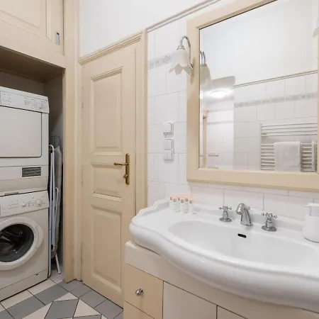 Charming 2br Near The National Museum By Easybnb Premium Апартаменты Прага